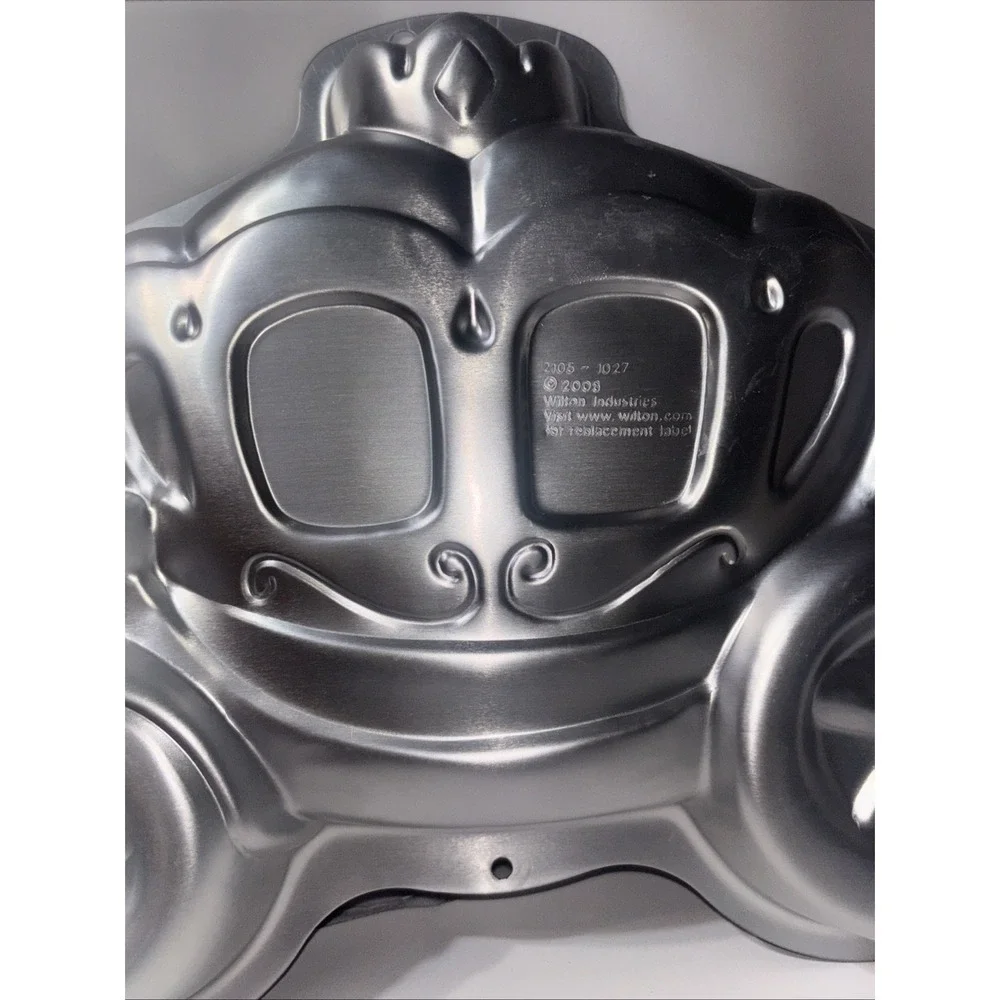 Wilton Princess Carriage Cake Pan 2105-1027 Retired Aluminum New